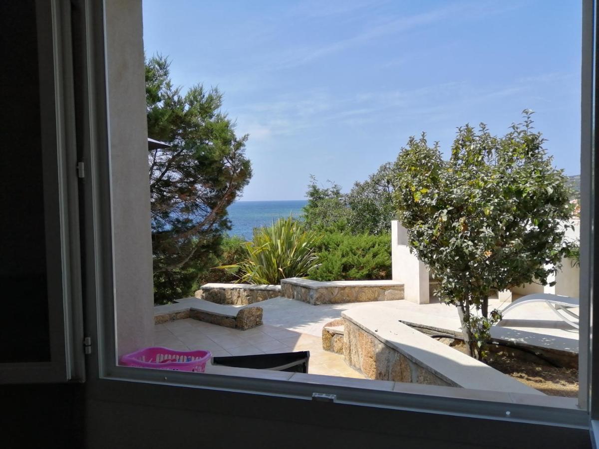Appartement Pied Dans L Eau Et Vue Mer Magnifique ซาร์แตน ภายนอก รูปภาพ